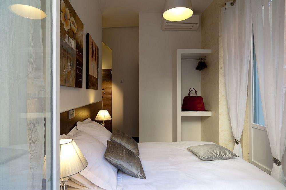 Thc Latina Hostel Мадрид Екстериор снимка